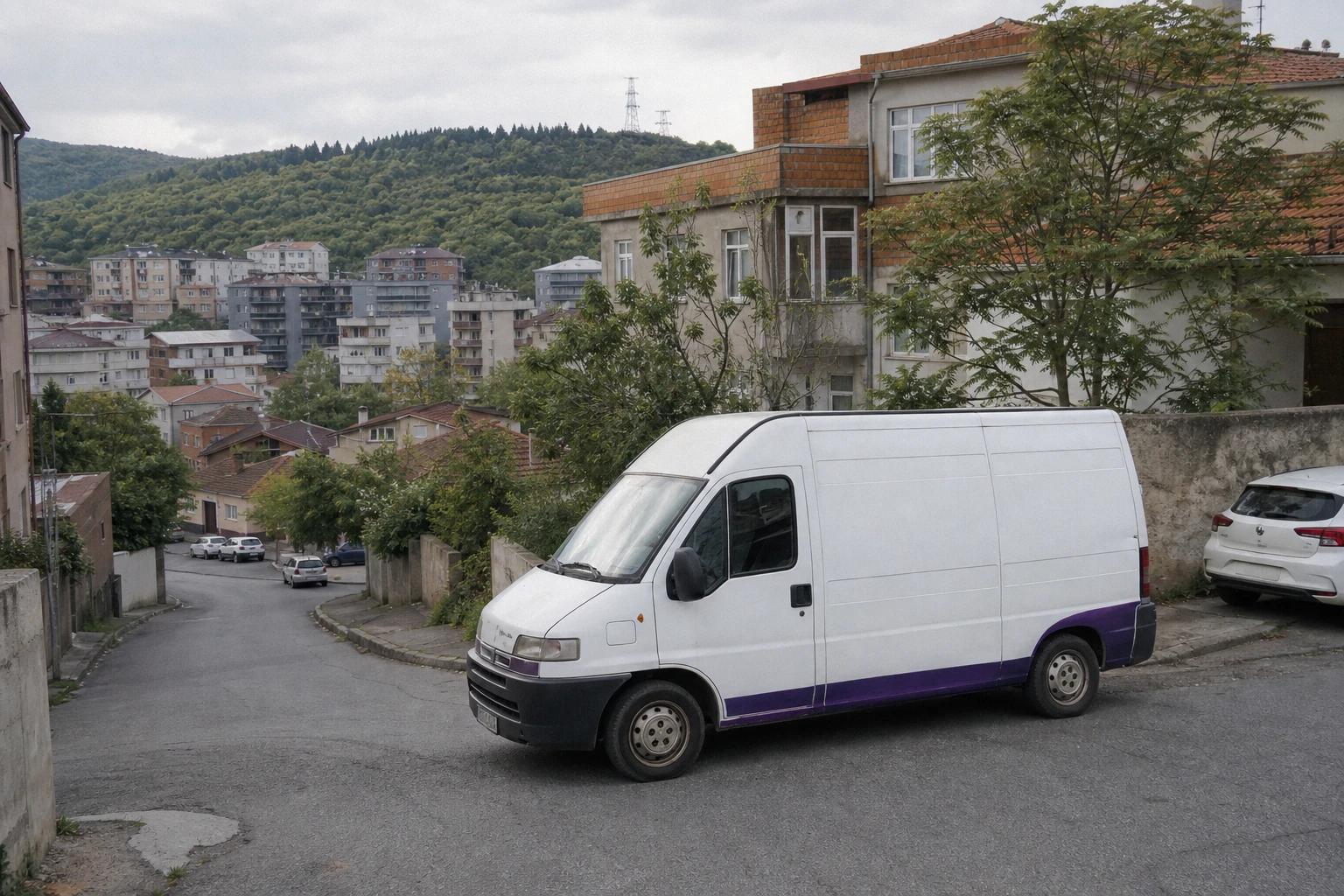 Sancaktepe bölgesinde planlı adres servisini temsil eden araç